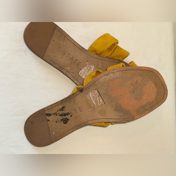 1.STATE GOLDEN MUSTARD YELLOW 3 STRAP SUEDE SLIP ON SANDALS WOMEMS SZ 8.5 - Picture 4 of 7